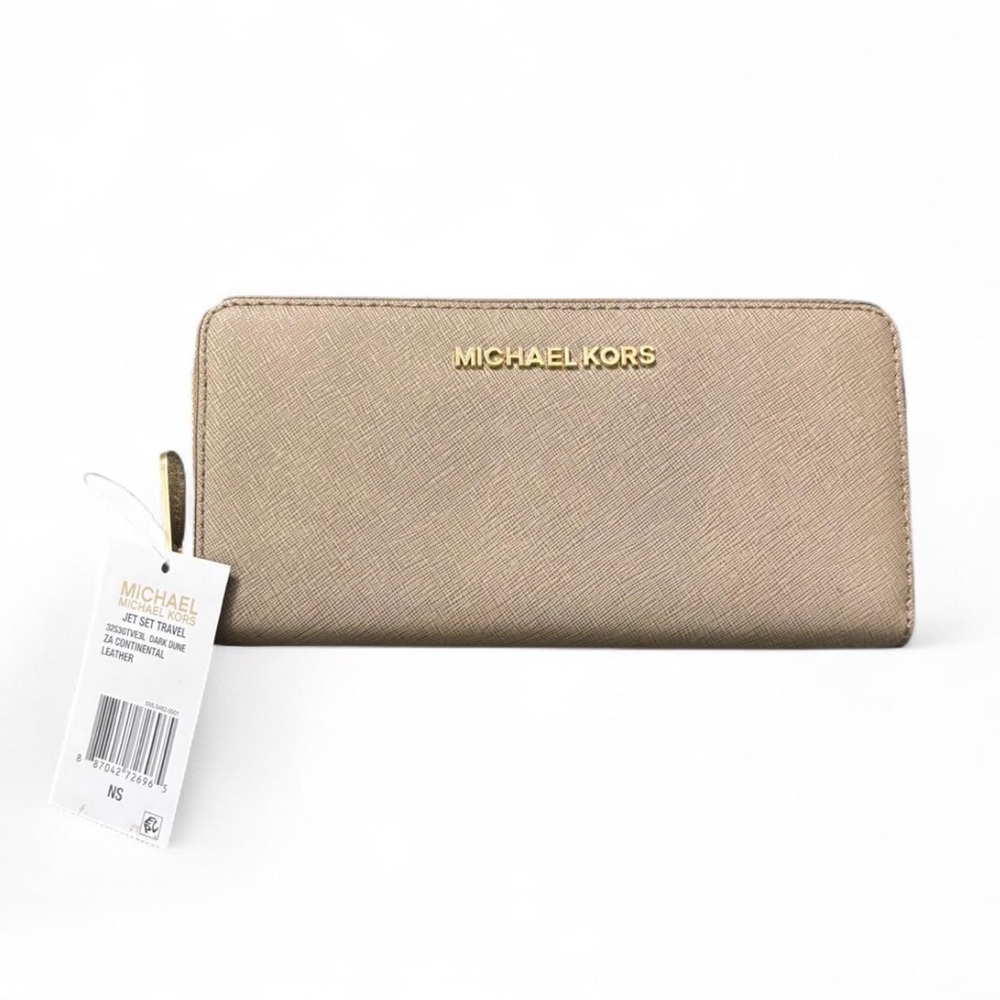 Michael Kors Tan Wallet Sleek Design Zip-Around